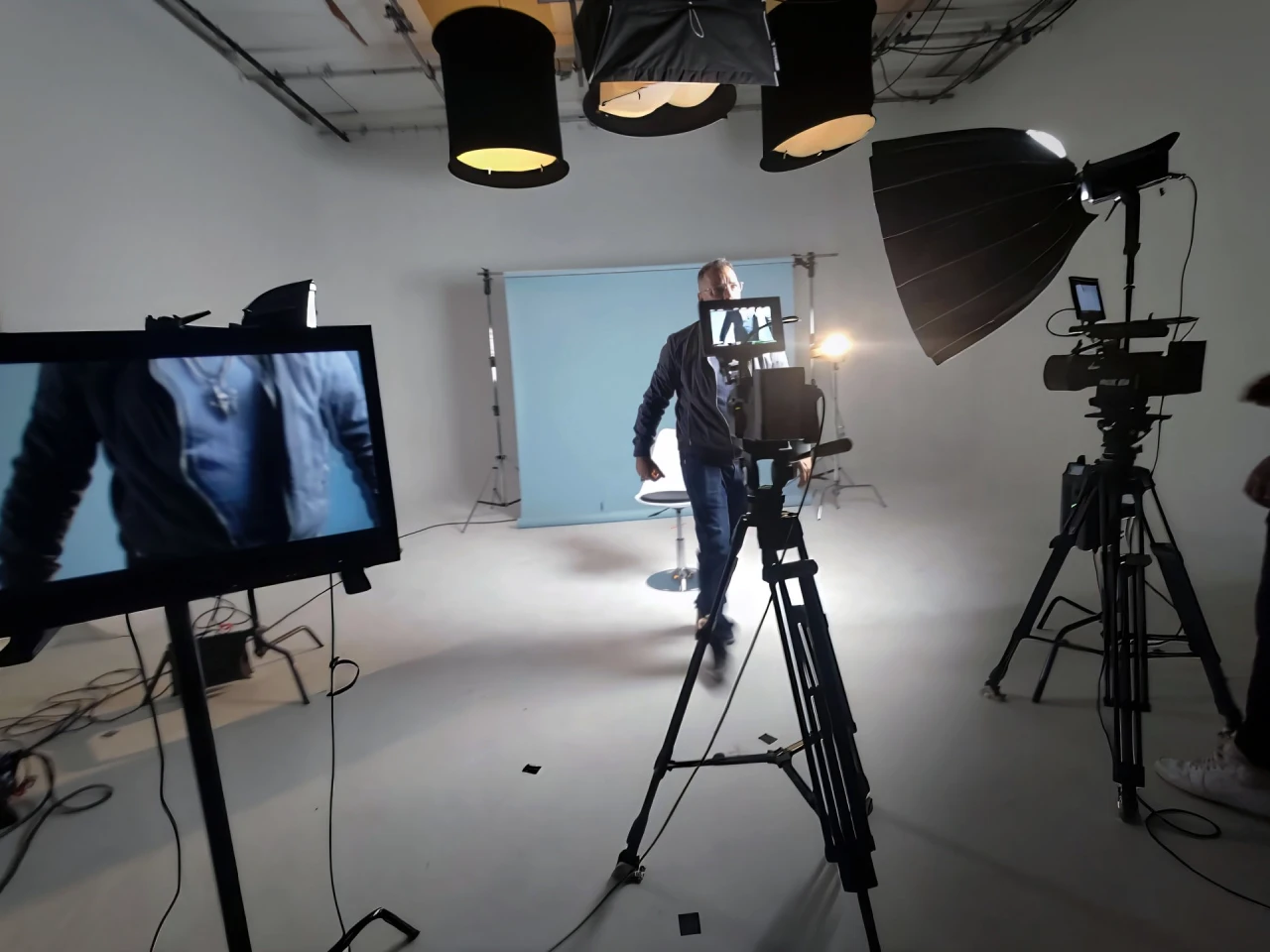 studio_backdrop_setup