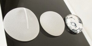 Brustvergrößerung: verschiedene Implantate